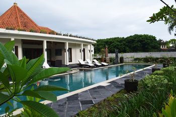 Villa Amari Mataram Luaran gambar